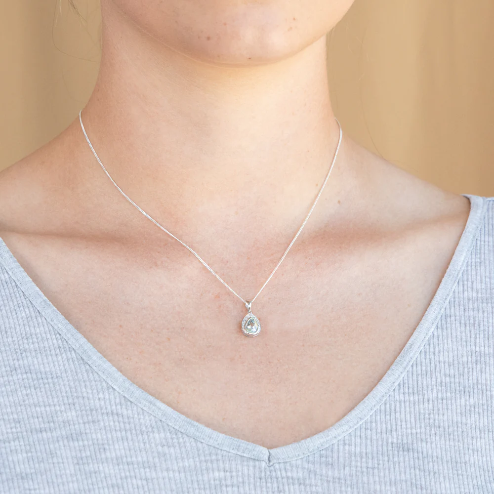 9ct White Gold Aquamarine + 7 Diamond Pendant - Image 2
