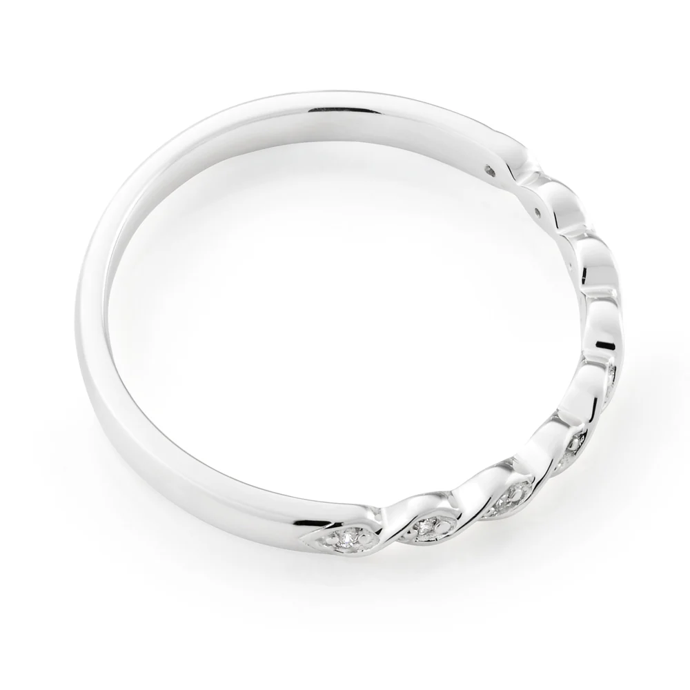9ct White Gold Diamond Ring with  9 Brilliant Diamonds - Image 2