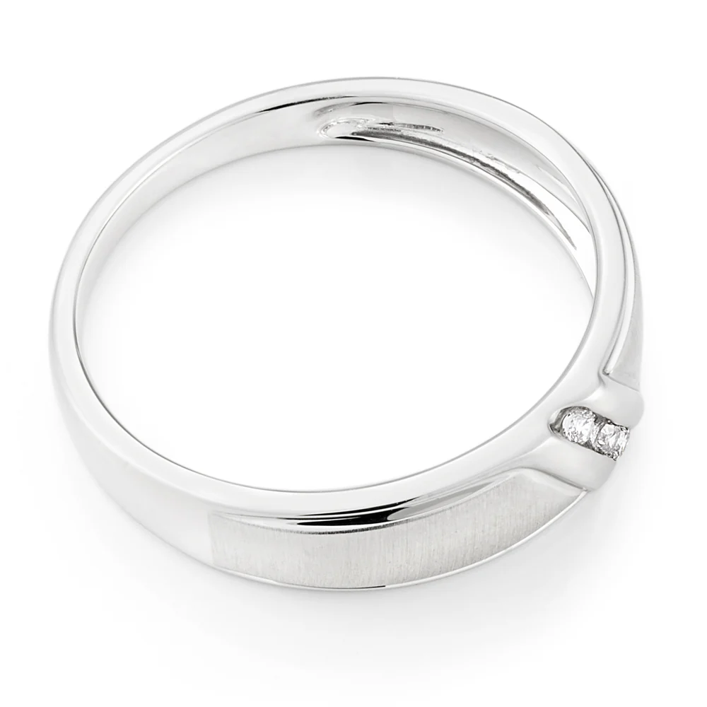 9ct White Gold Mens Ring With 3 Diamonds - Image 2