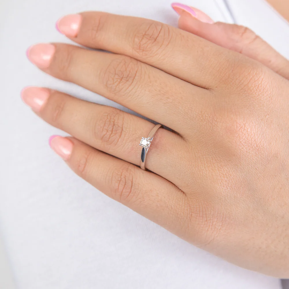 9ct White Gold Solitaire Ring With 0.2 Carat Diamond - Image 3