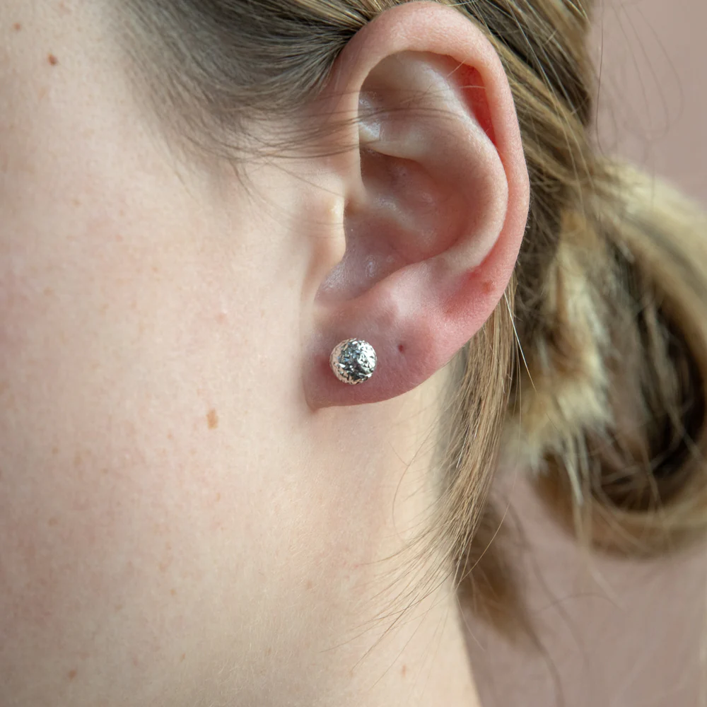 9ct White Gold Textured 7mm Stud Earrings - Image 2