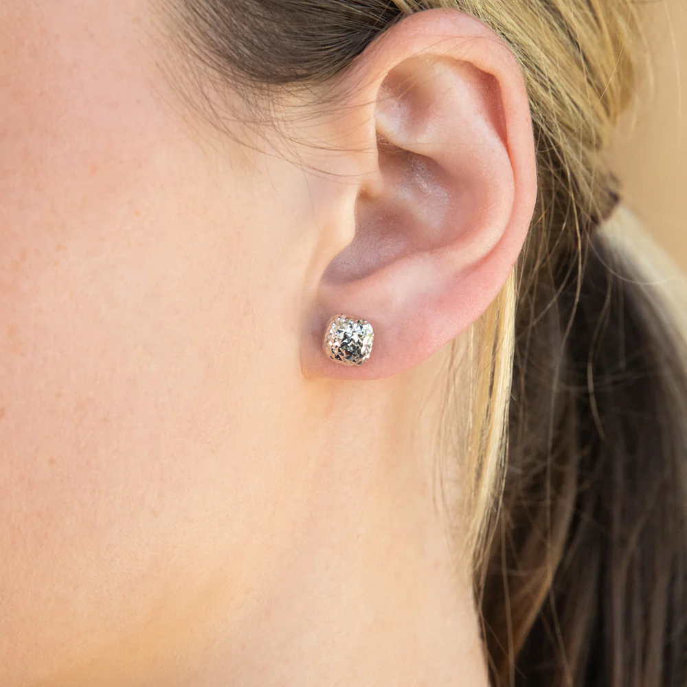 9ct White Gold Textured Button Stud Earrings - Image 2