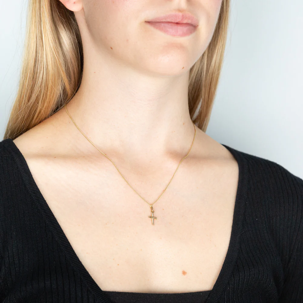 9ct Yellow 14mm Cross Gold Pendant - Image 3
