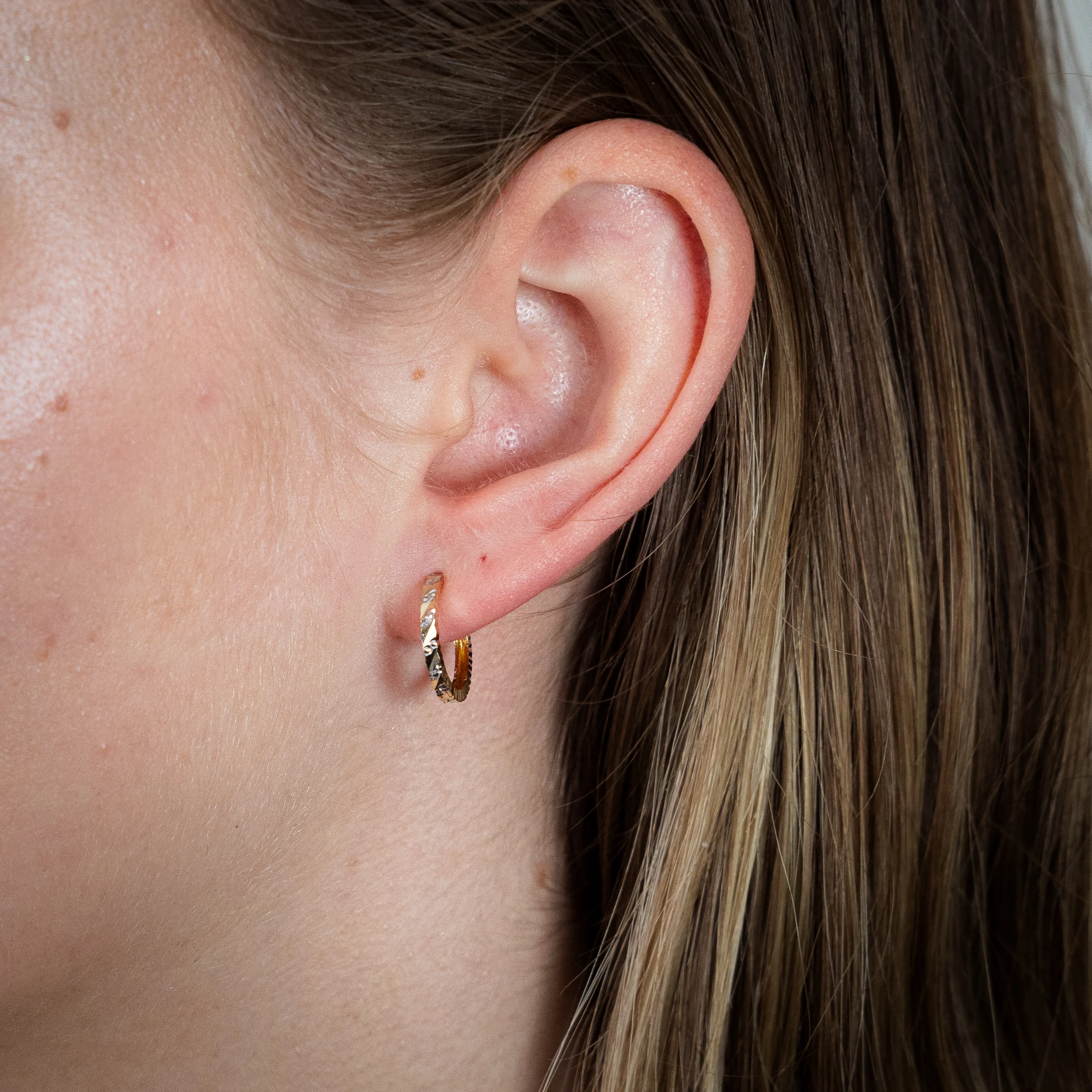 9ct Yellow And White Gold Diamond Cut Fancy Hoop Earrings - Image 2