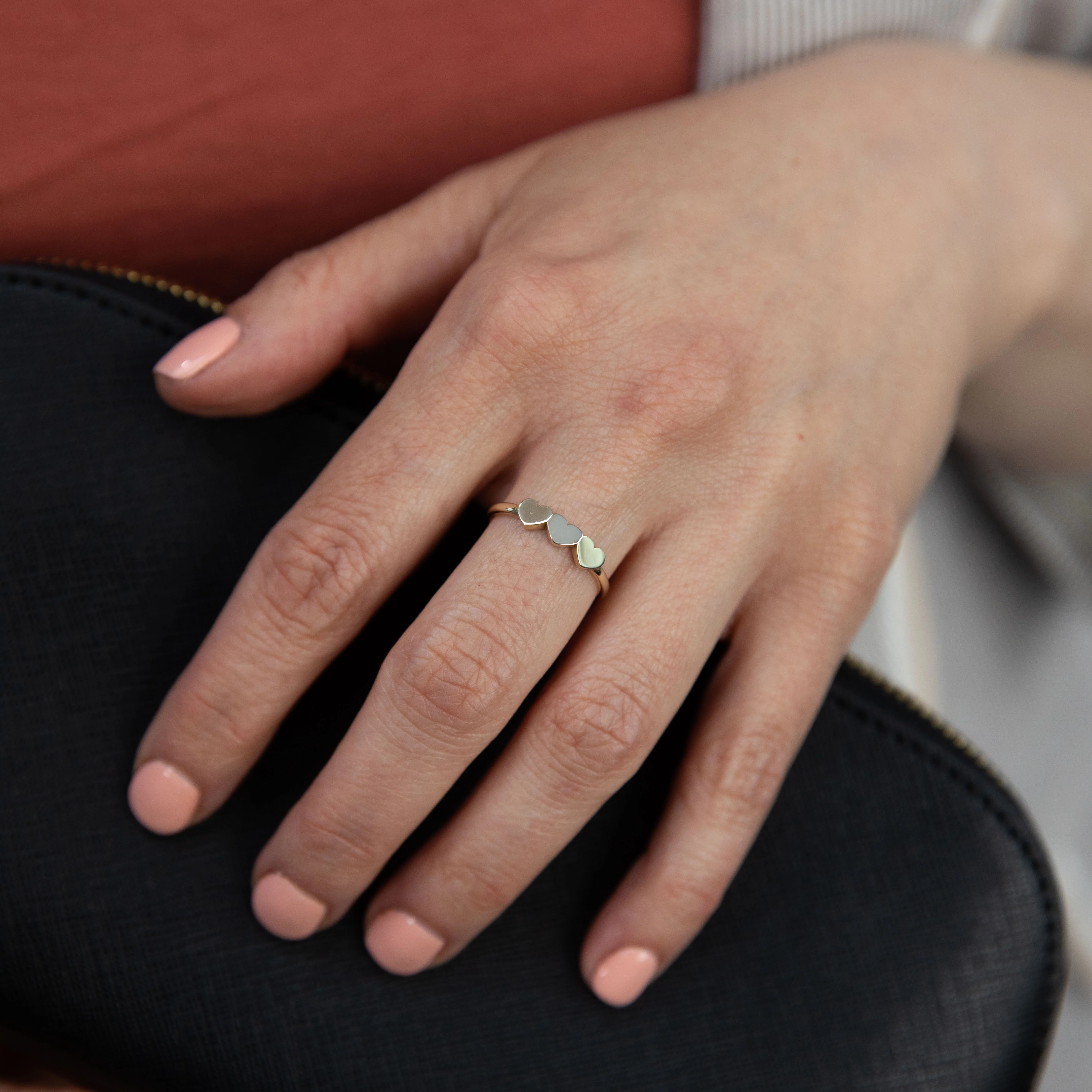 9ct Yellow And White Gold Triple Heart In Two Tone Ring - Image 2