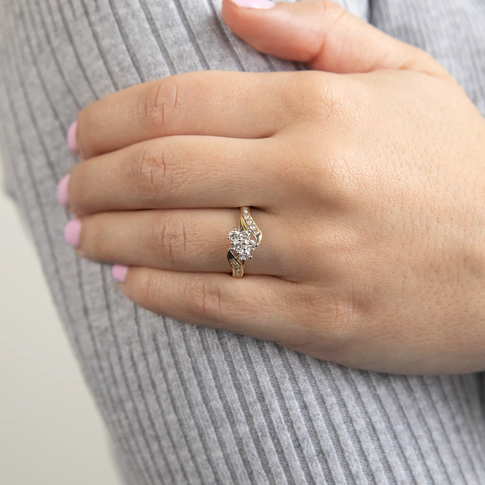 9ct Yellow Gold 1/2 Carat Diamond Enticing Ring - Image 4