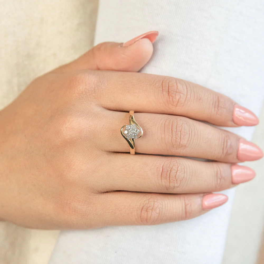 9ct Yellow Gold 1/3 Carat Diamond Splendid Ring - Image 4