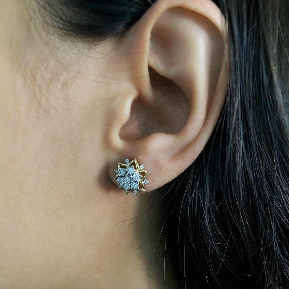 9ct Yellow Gold 1/3 Carat Diamond Stud Earrings set wtih 26 Brilliant Cut Diamonds - Image 2