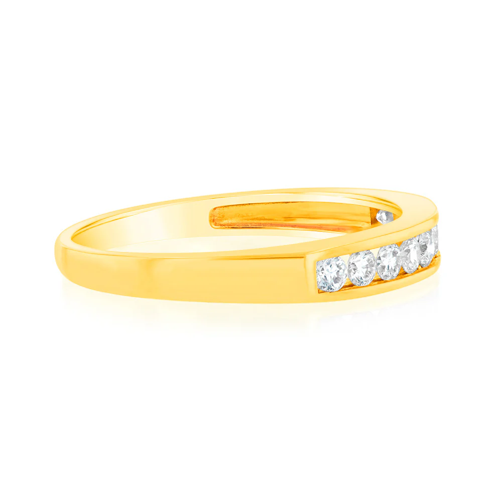 9ct Yellow Gold 1/4 Carat Diamond Ring Set with 10 Brilliant Diamonds - Image 2