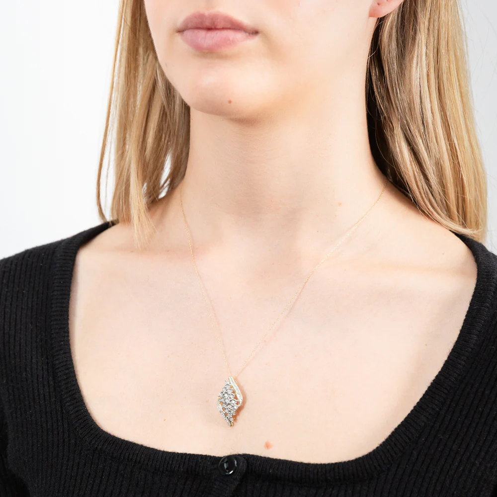 9ct Yellow Gold 1/5 Carat Diamond Pendant on 45cm 9ct Gold Chain - Image 2