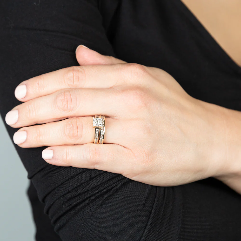 9ct Yellow Gold 1 Carat Diamond Bridal Set Ring with Halo Setting - Image 3