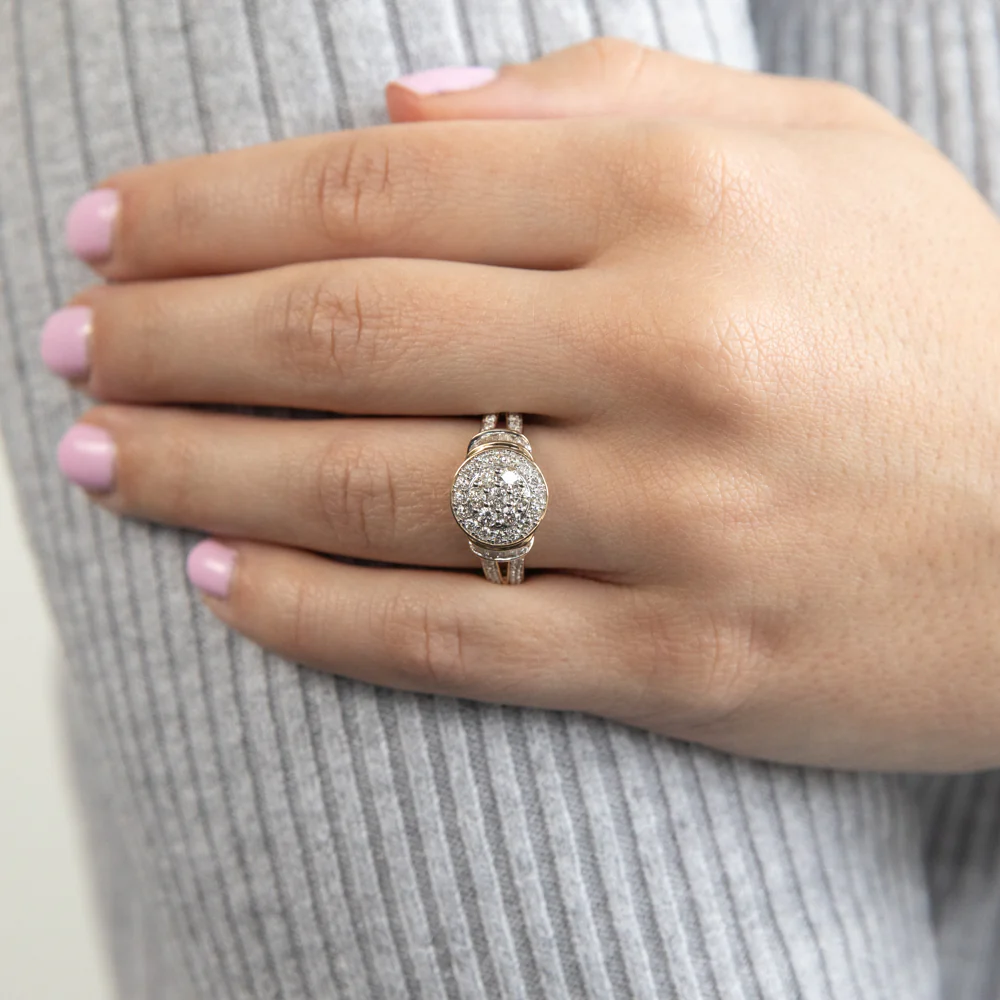 9ct Yellow Gold 1 Carat Diamond Set Cluster Ring - Image 3