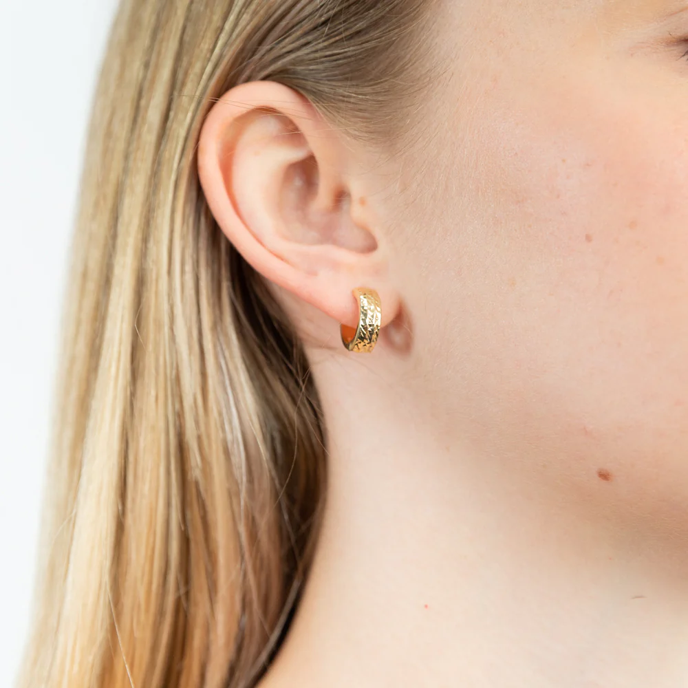 9ct Yellow Gold 10mm Huggie Earrings - Image 2