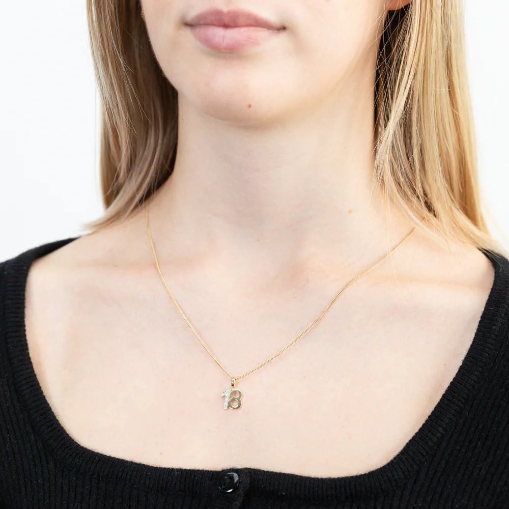 9ct Yellow Gold 18 Diamond Pendant - Image 2