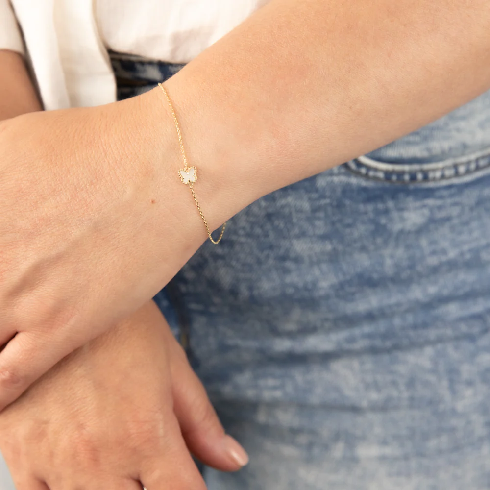 9ct Yellow Gold 19.70cm Butterfly and Mother Of Pearl Bracelet - Image 3