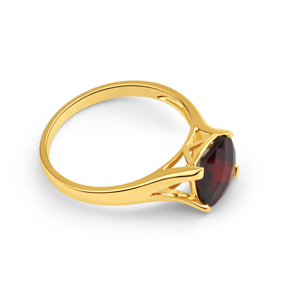 9ct Yellow Gold 2.85ct Cushion Cut Garnet Ring - Image 2
