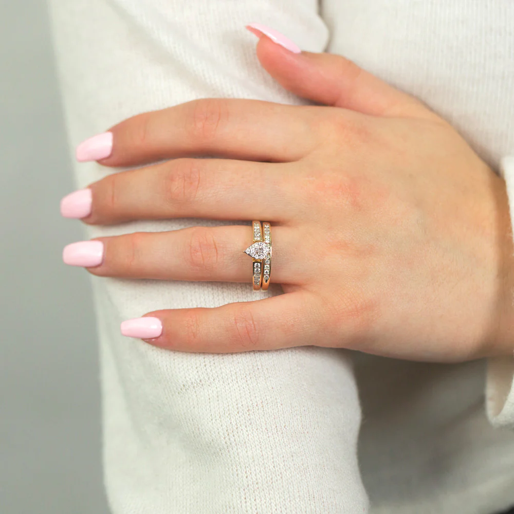 9ct Yellow Gold 2 Ring Bridal Set With 1/2 Carat of Brilliant Cut Diamonds - Image 2