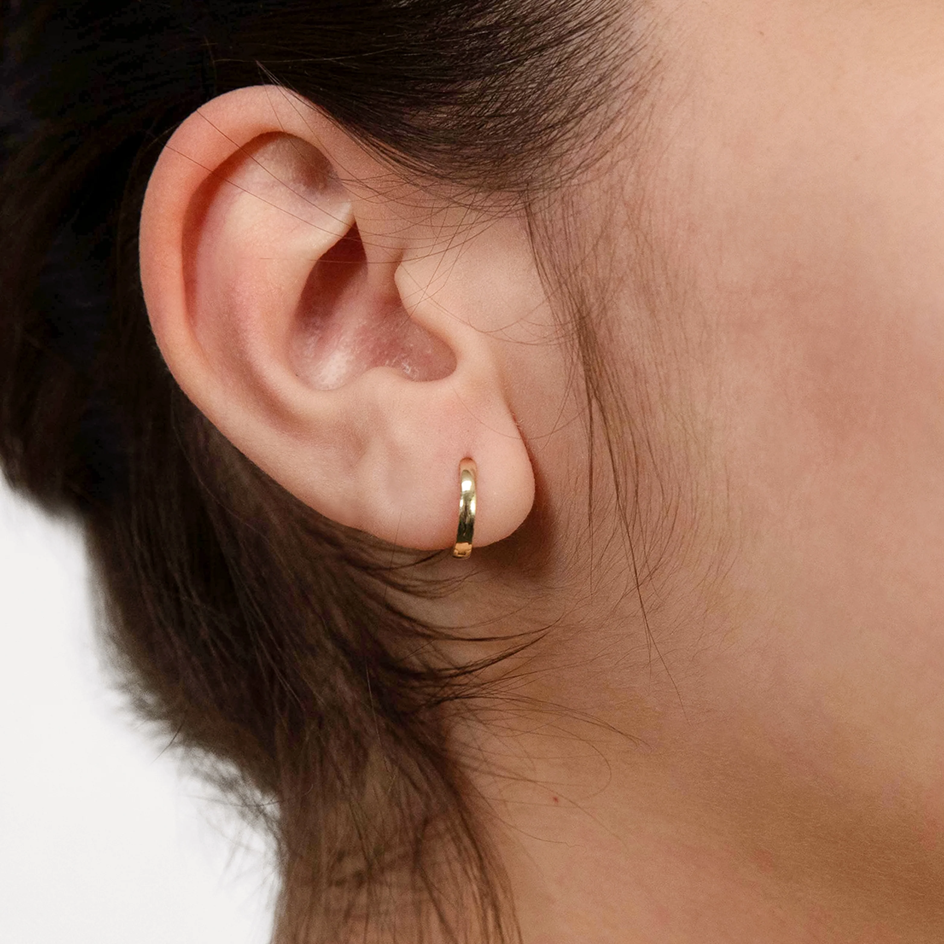 9ct Yellow Gold 8mm Polished Huggy Earrings - Image 2