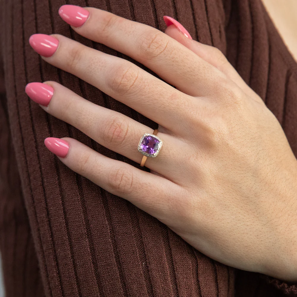 9ct Yellow Gold Amethyst Diamond Ring - Image 3