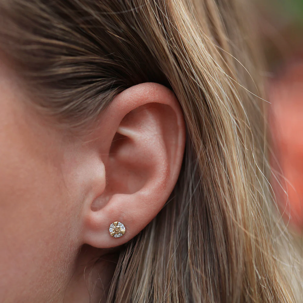 9ct Yellow Gold Australian Champagne Diamond Earrings with 1/4 Carat of Diamonds - Image 2