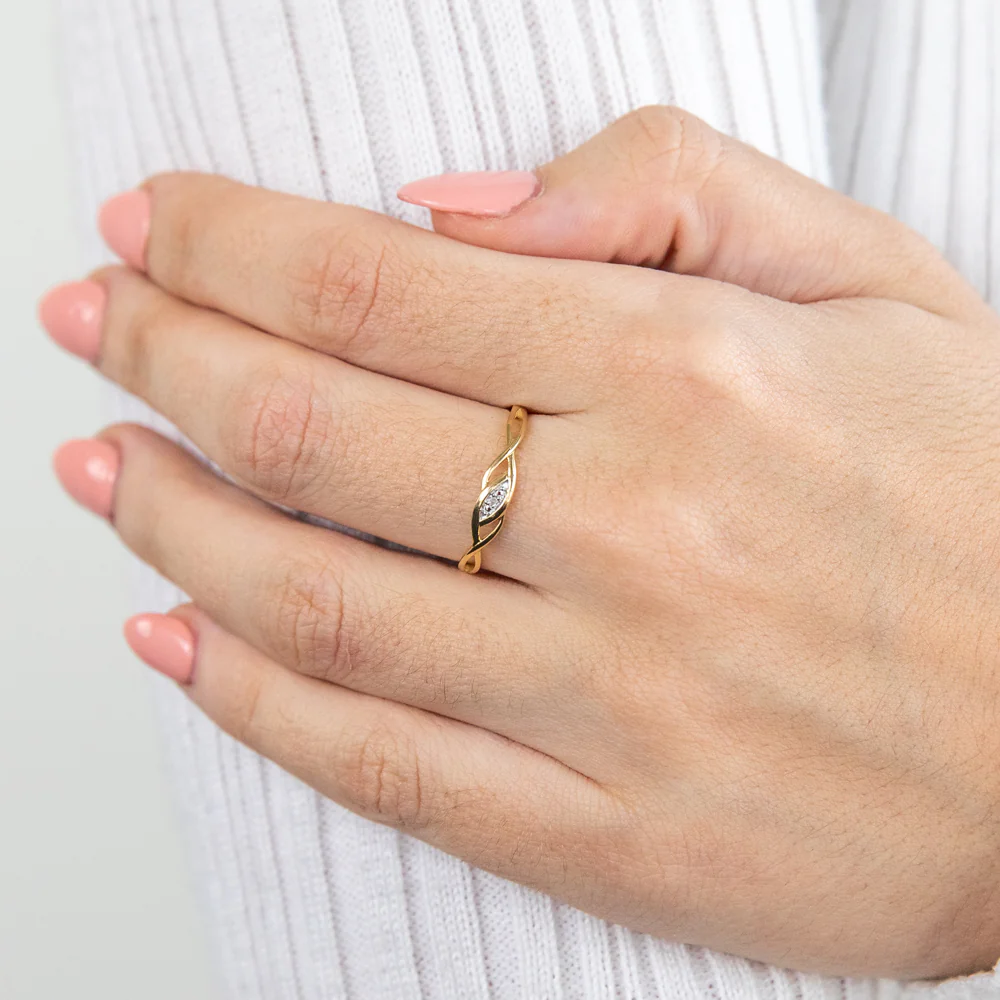 9ct Yellow Gold Brilliant HJ Colour Diamond Ring - Image 3
