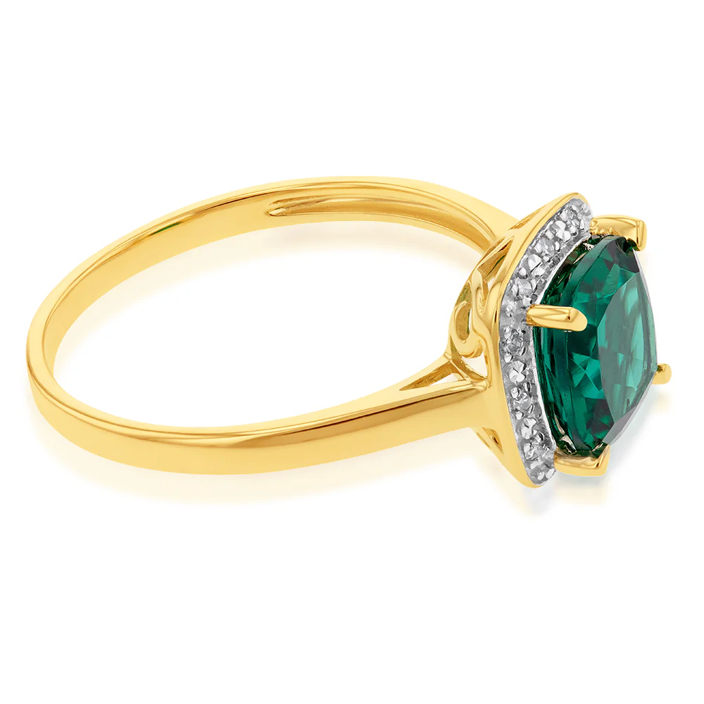 9ct Yellow Gold Created Emerald and Diamond Cushion Cut Ring - Image 2