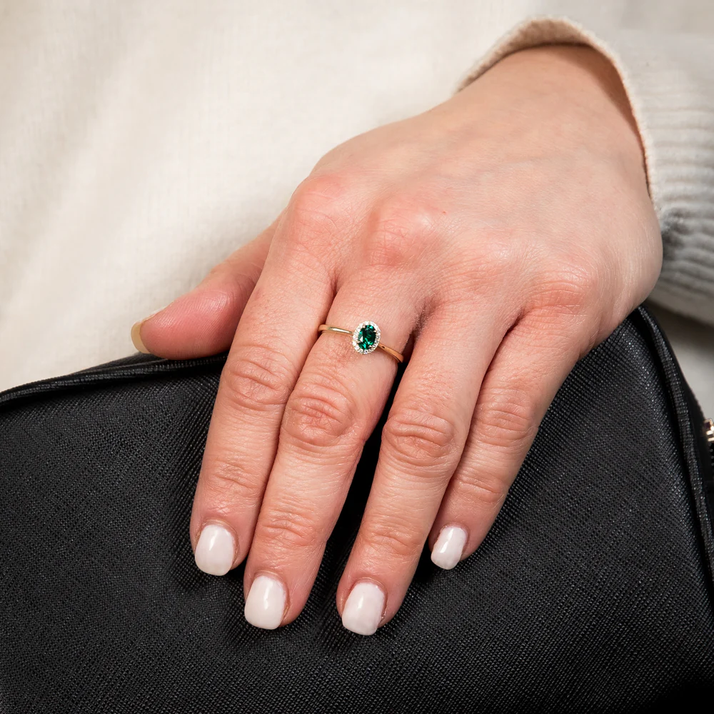 9ct Yellow Gold Created Oval Emerald And Diamond Halo Ring - Image 3
