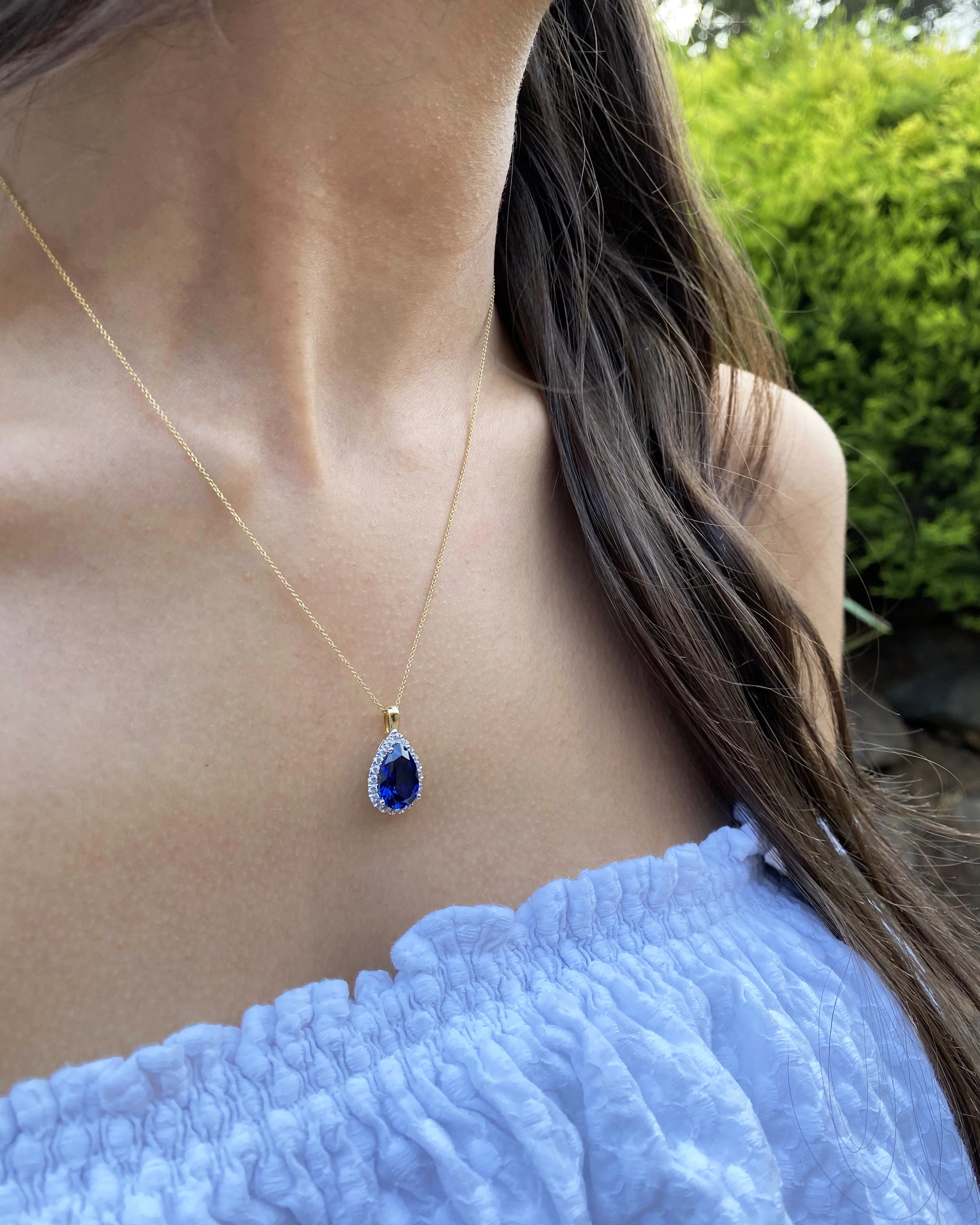 9ct Yellow Gold Created Sapphire and Cubic Zirconia Pendant - Image 2