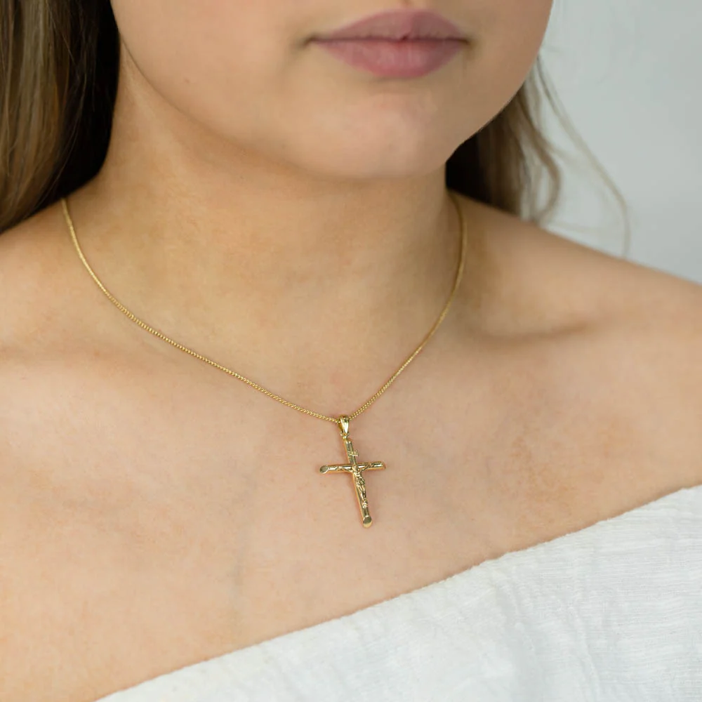 9ct Yellow Gold  Crucifix 20.5x29 Pendant - Image 2