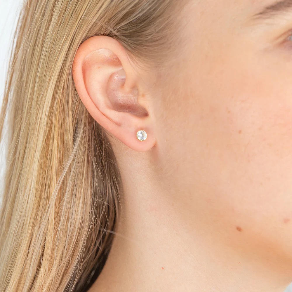 9ct Yellow Gold Cubic Zirconia 5mm Bezel Set Stud Earrings - Image 2