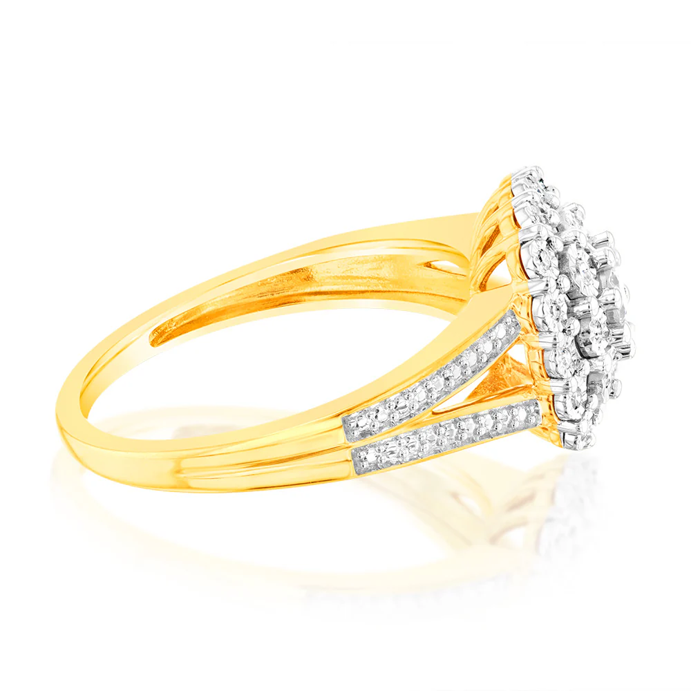 9ct Yellow Gold Cushion Shaped Ring in 1/5 Carat Natural Diamonds - Image 2