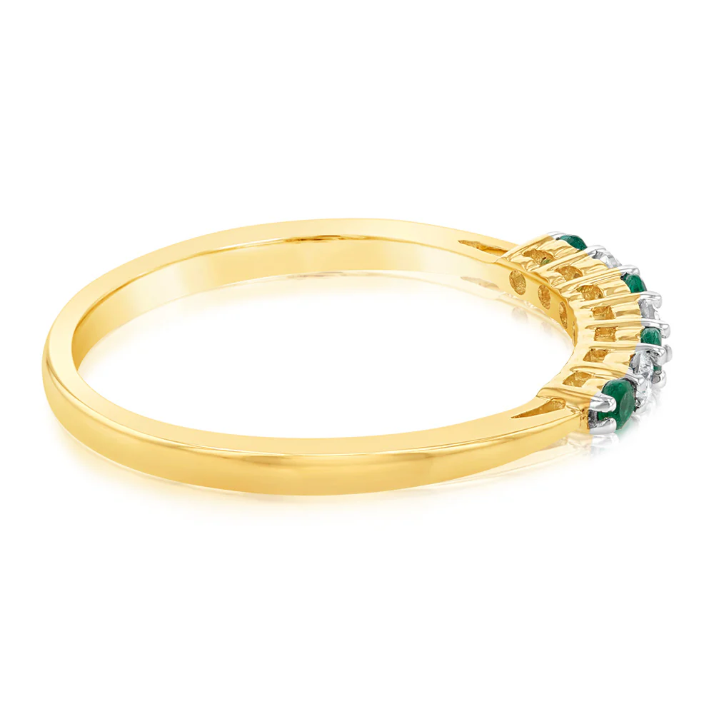 9ct Yellow Gold Diamond And Created Round Emerald Ring - Image 2