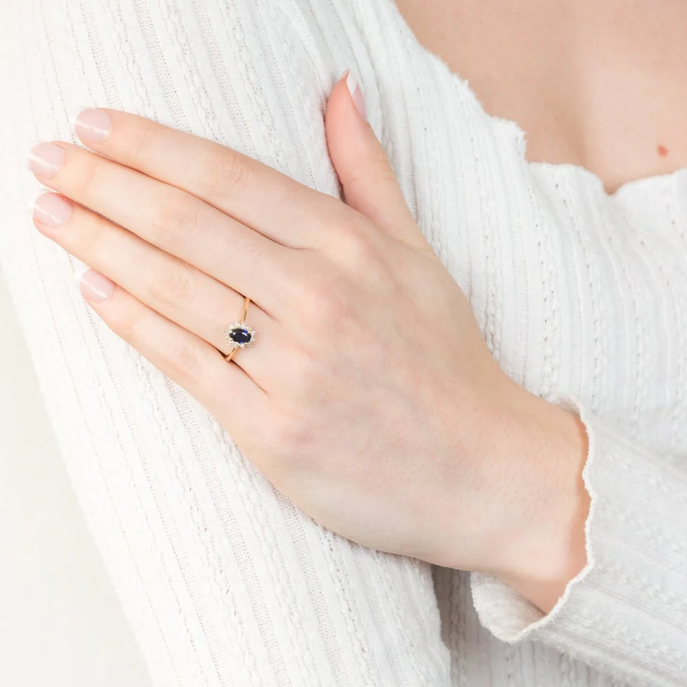 9ct Yellow Gold Diamond And Created Sapphire Ring - Image 3