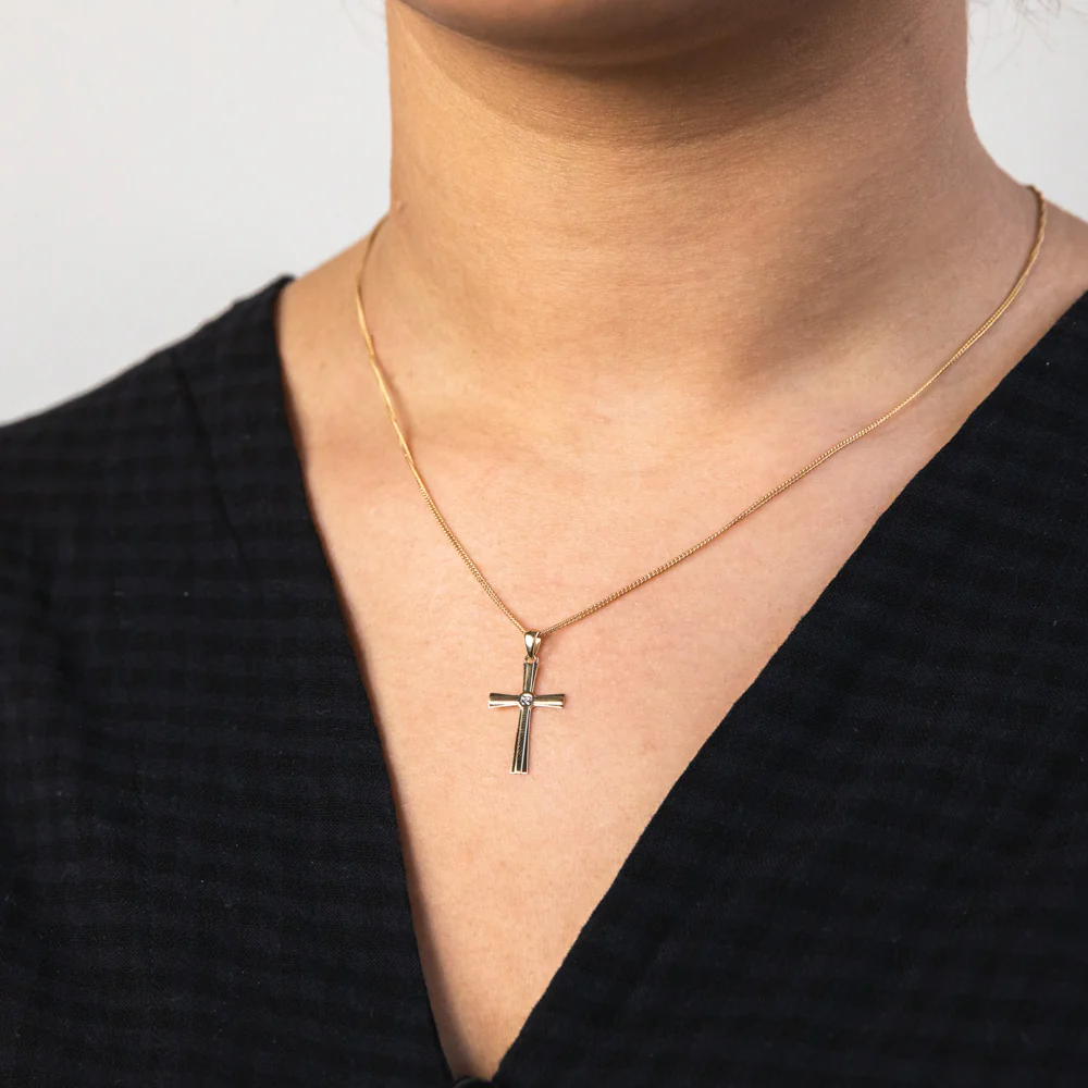9ct Yellow Gold Diamond Cross Pendant - Image 2