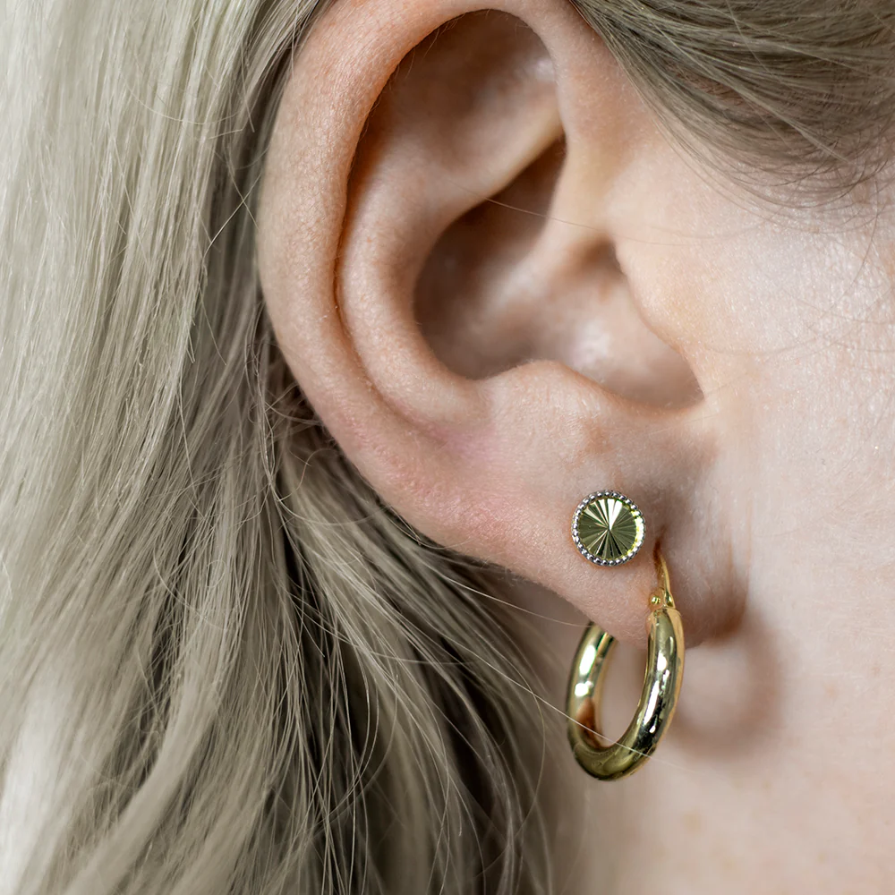 9ct Yellow Gold Diamond Cut 15MM Hoop Earrings - Image 2