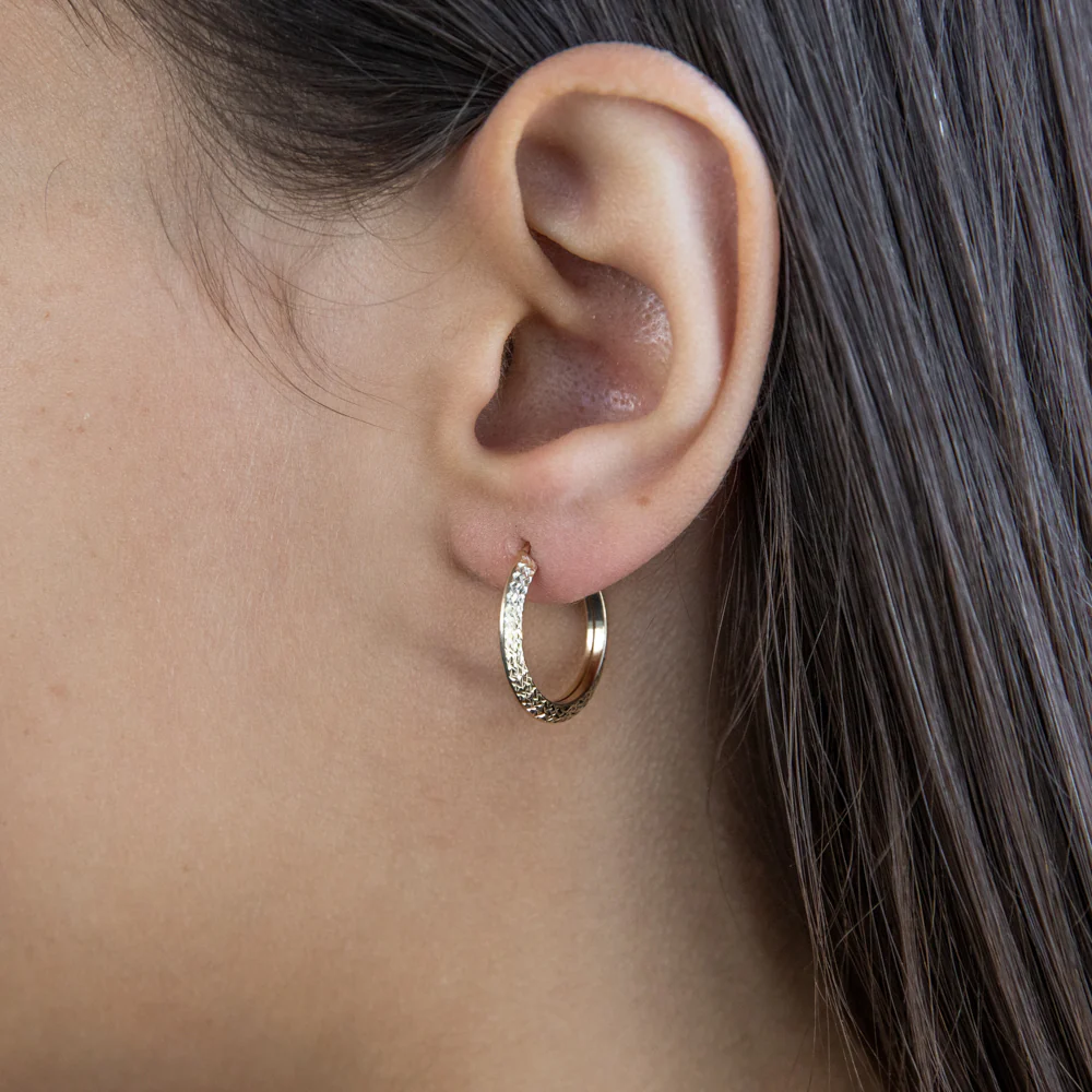 9ct Yellow Gold Diamond Cut 15mm Hoop Earrings - Image 2