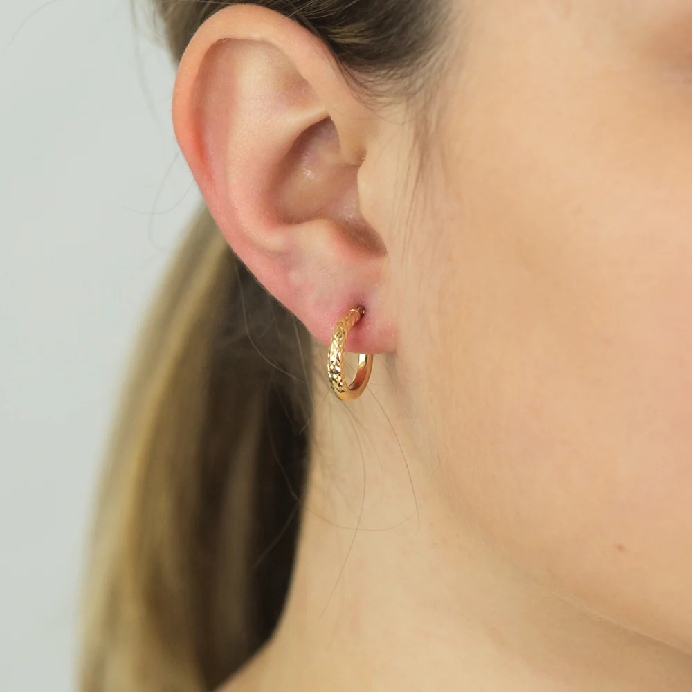 9ct Yellow Gold Diamond Cut Hoop earrings - Image 2
