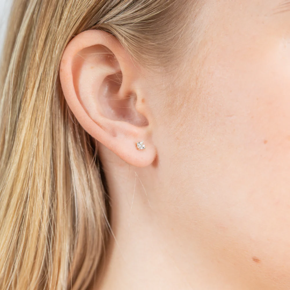 9ct Yellow Gold Diamond Earrings - Image 2