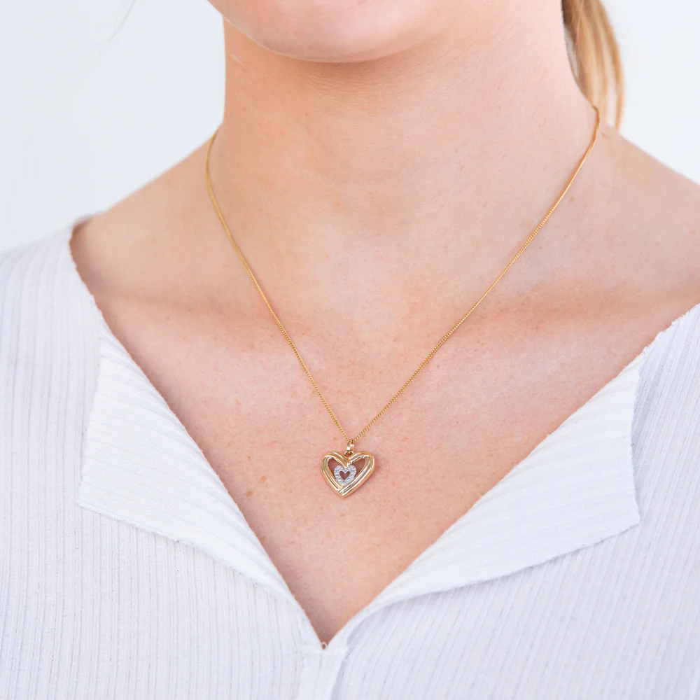 9ct Yellow Gold Diamond Heart Pendant - Image 2