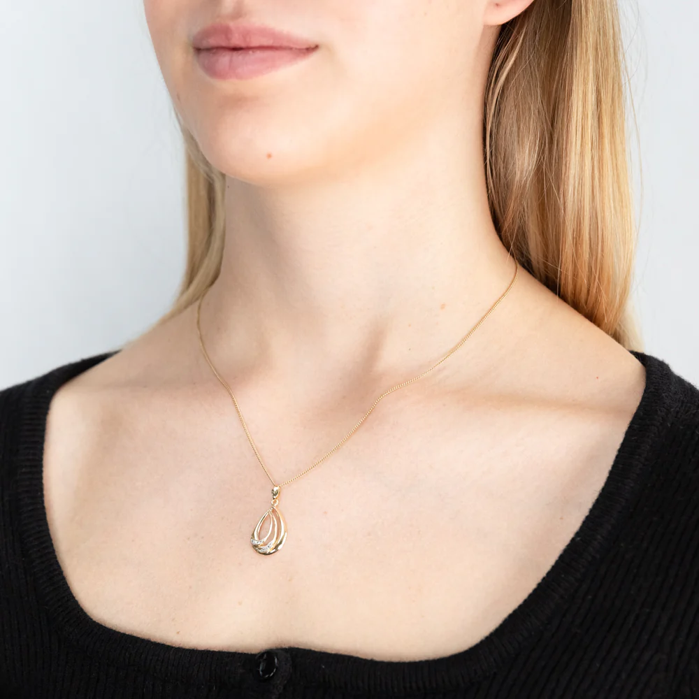 9ct Yellow Gold Diamond Pendant Set with 2 Brilliant Diamonds - Image 2