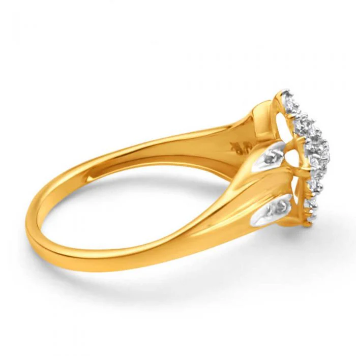 9ct Yellow Gold Diamond Ring Set With 16 Brilliant Cut Diamonds - Image 2