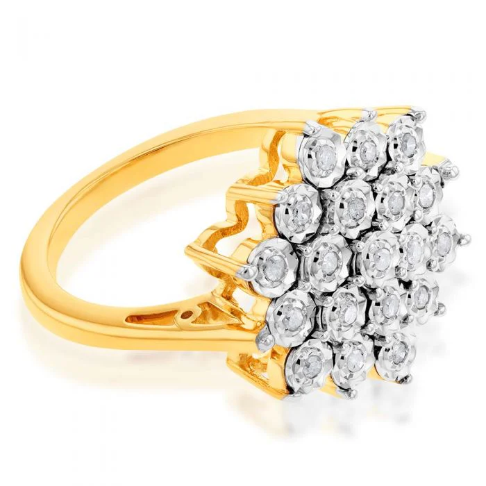 9ct Yellow Gold Diamond Ring Set With 19 Brilliant Cut Diamonds - Image 2