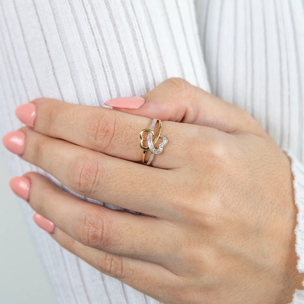 9ct Yellow Gold Diamond Ring Set With 6 Round Brilliant Diamonds - Image 3