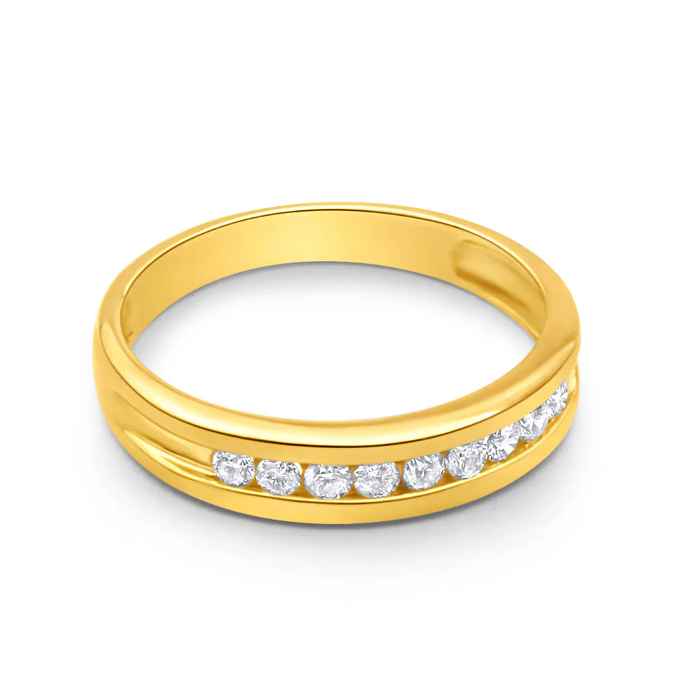 9ct Yellow Gold Diamond Ring Set with 9 Brilliant Diamonds - Image 2