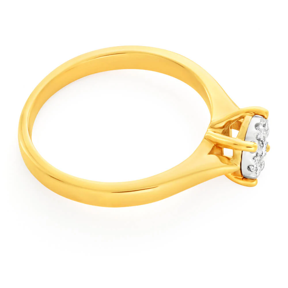 9ct Yellow Gold Diamond Ring Set with 9 Stunning Diamonds - Image 2