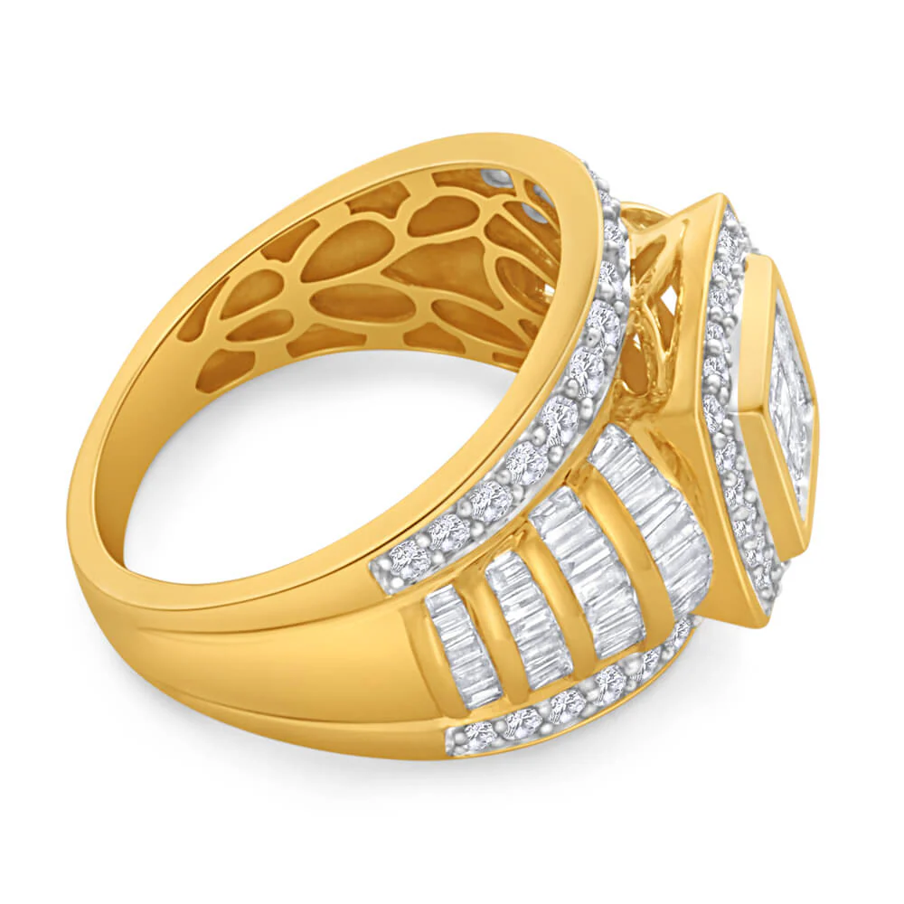 9ct Yellow Gold Diamond Ring With Over 2 Carats Of Diamond - Image 2