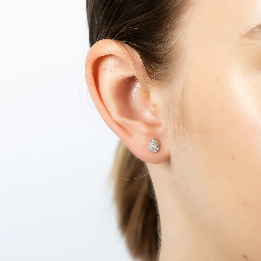 9ct Yellow Gold Diamond Stud Earrings - Image 2