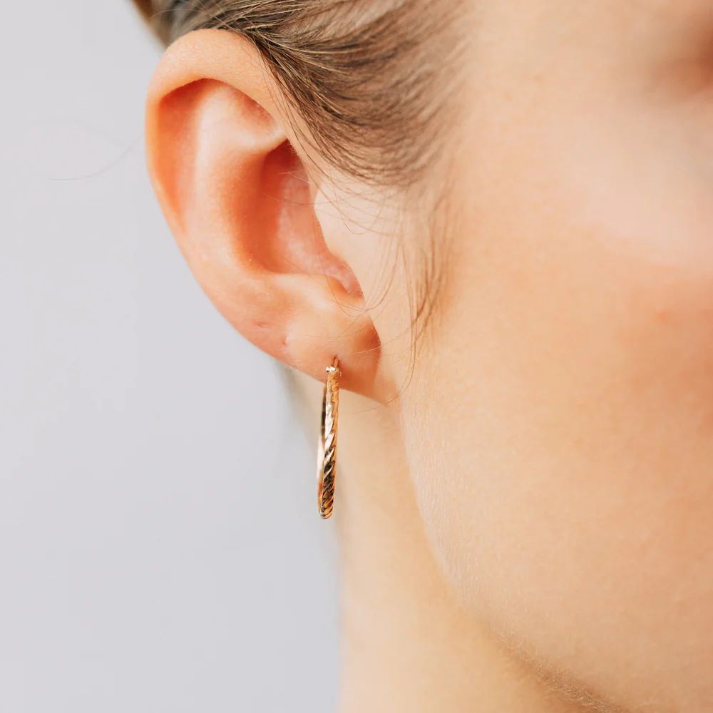 9ct Yellow Gold Dicut 20mm Hoop Earrings - Image 2