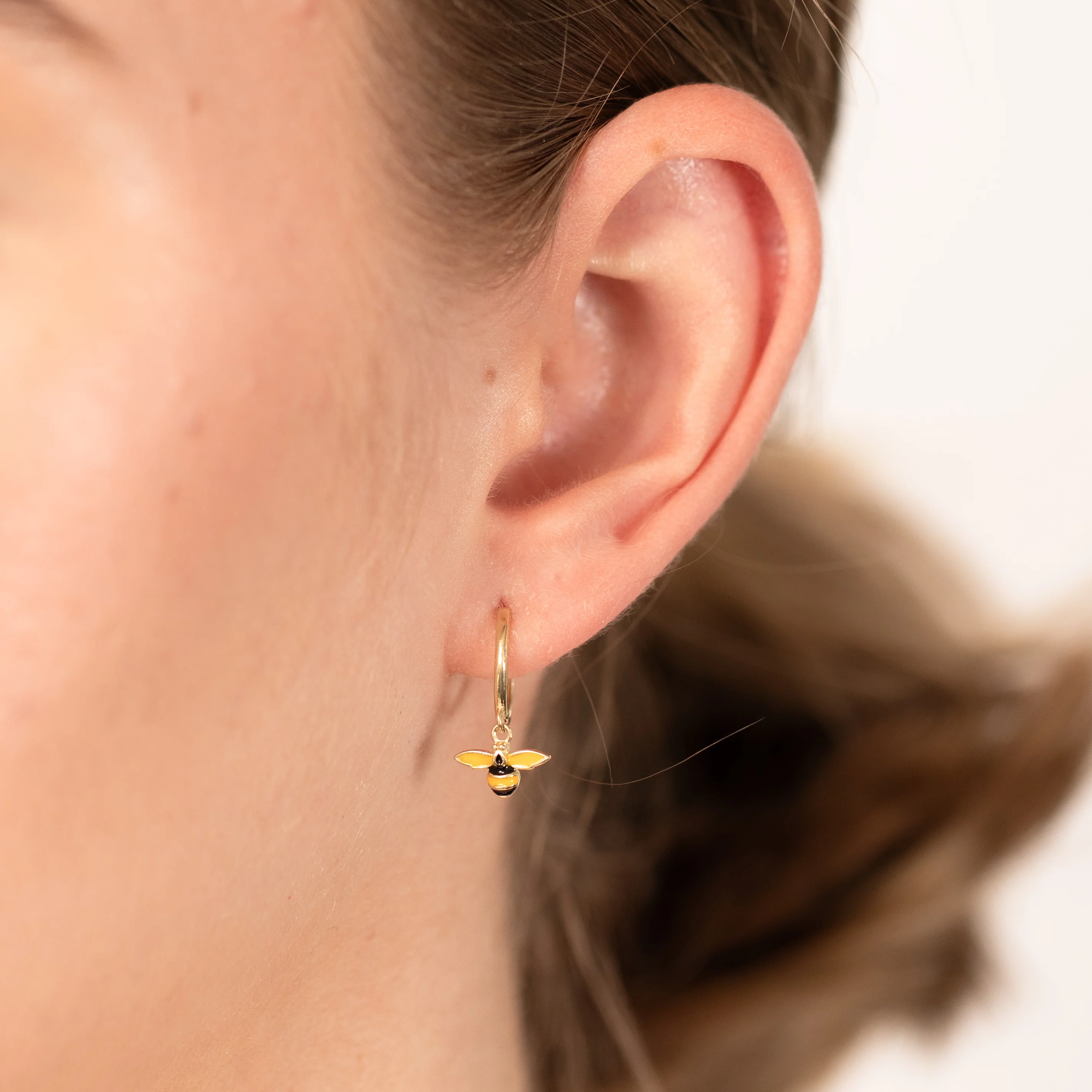 9ct Yellow Gold Enamel Bee on Sleeper Earrings - Image 2