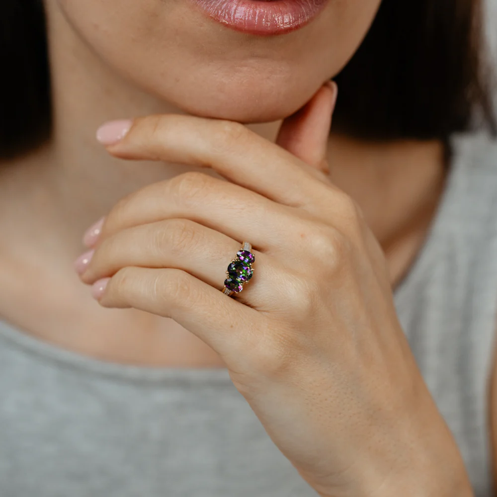 9ct Yellow Gold Enhanced Mystic Topaz Oval Cut & Diamond Trilogy Ring - Image 3
